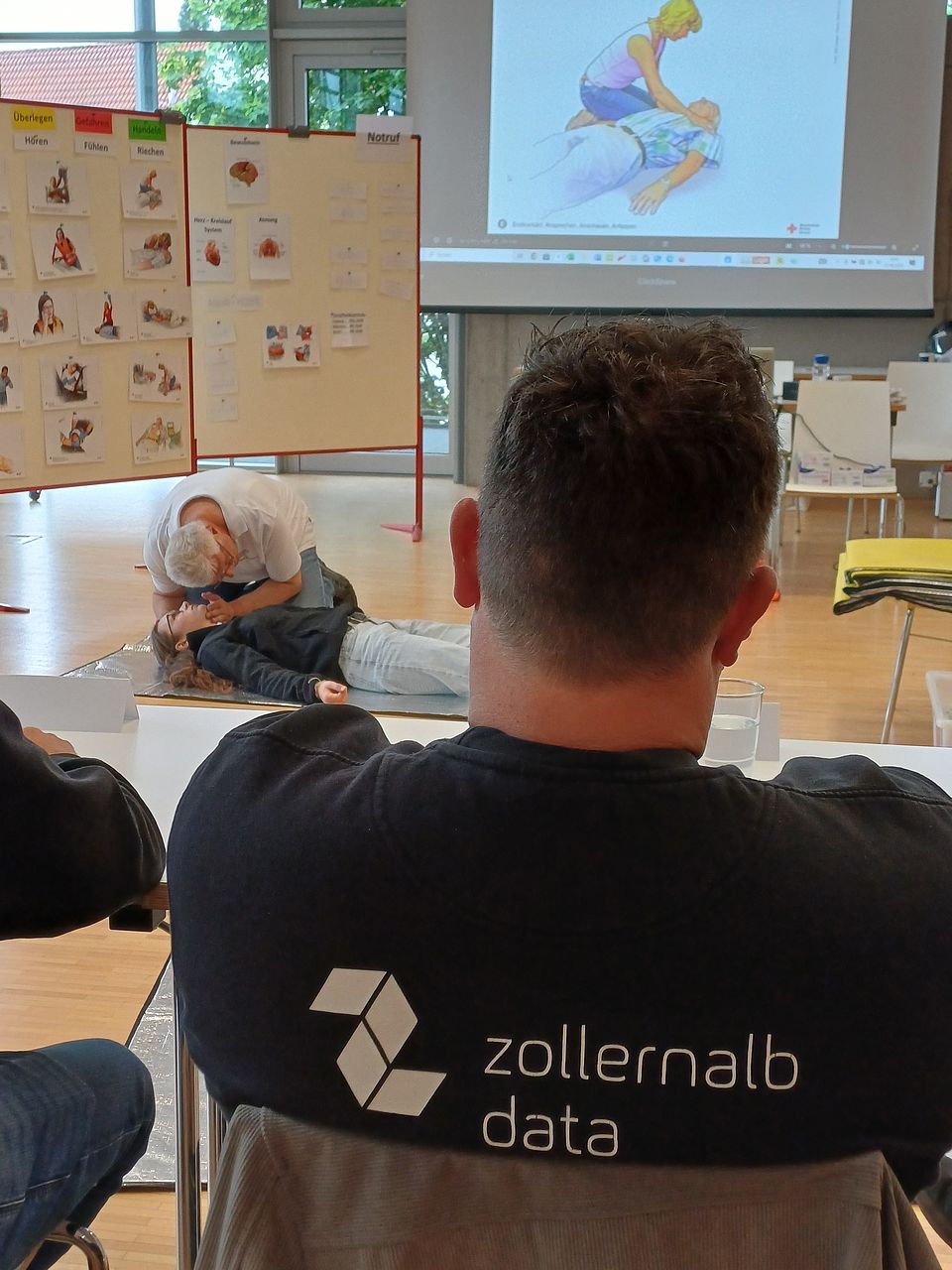 Teilnehmer bei erste Hilfe Kurs