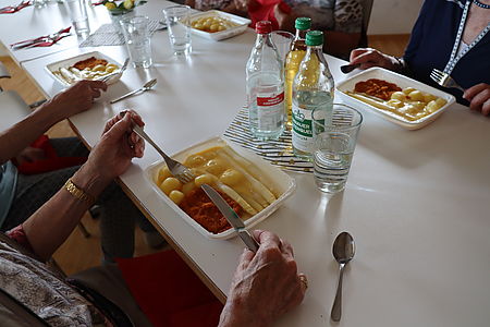 Spargelessen DRK Forum