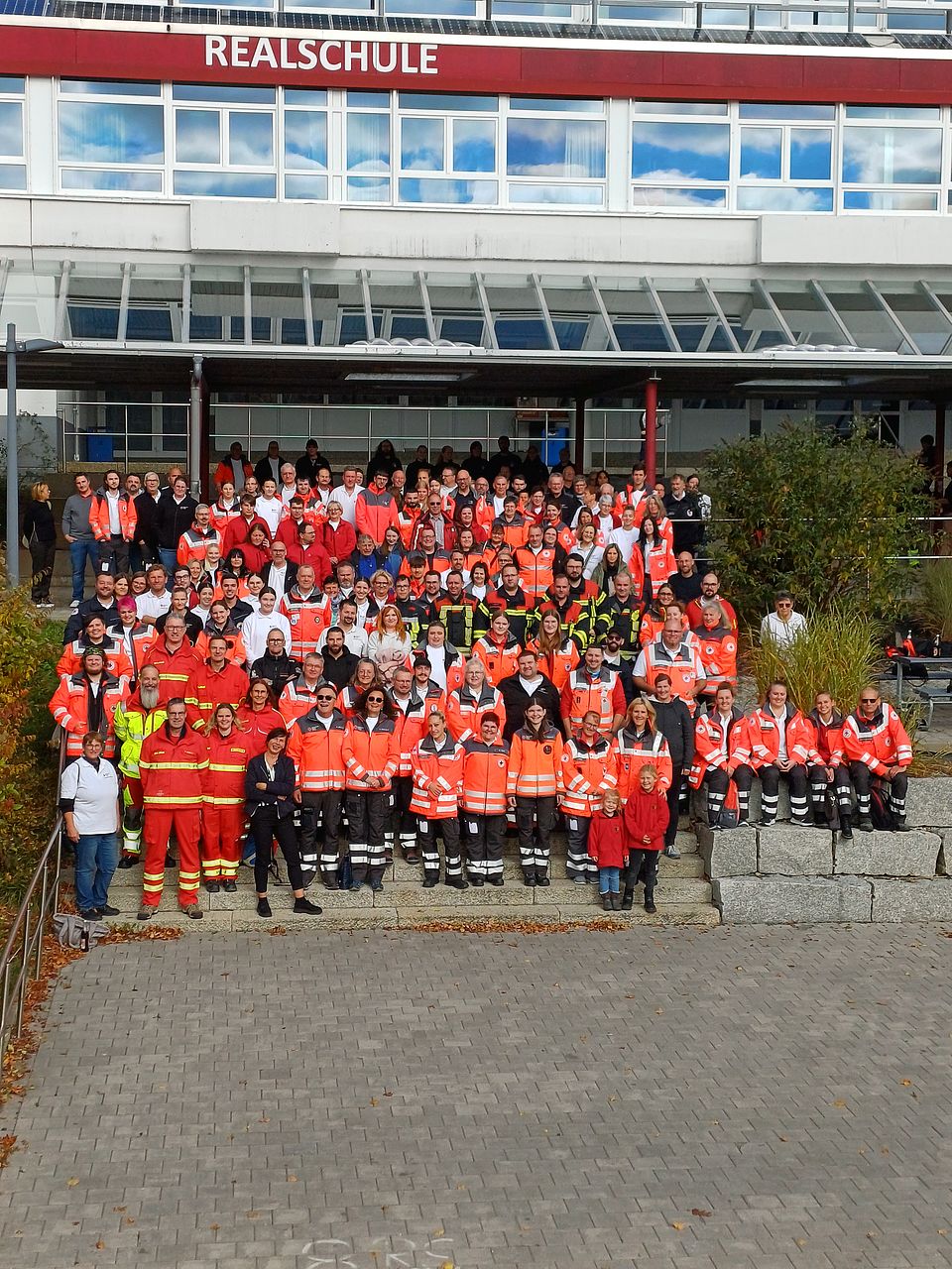 Teilnehmer auf der Treppe